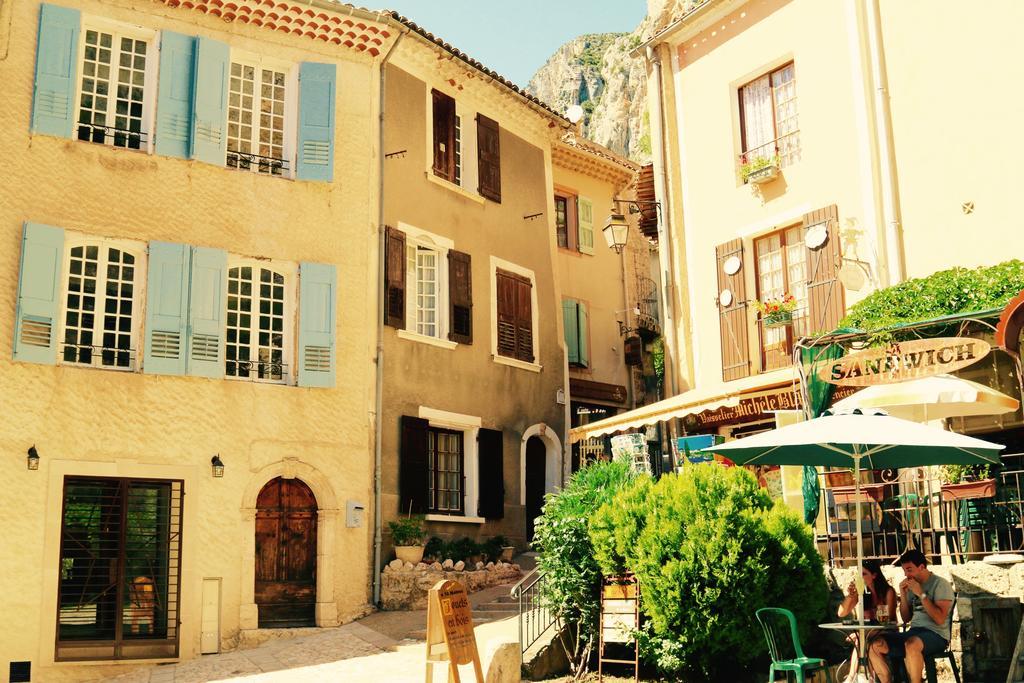 La Bonne Etoile - The Good Star Leilighet Moustiers-Sainte-Marie Rom bilde